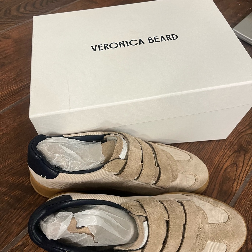 Veronica Beard Velcro Sneakers 9.5 new